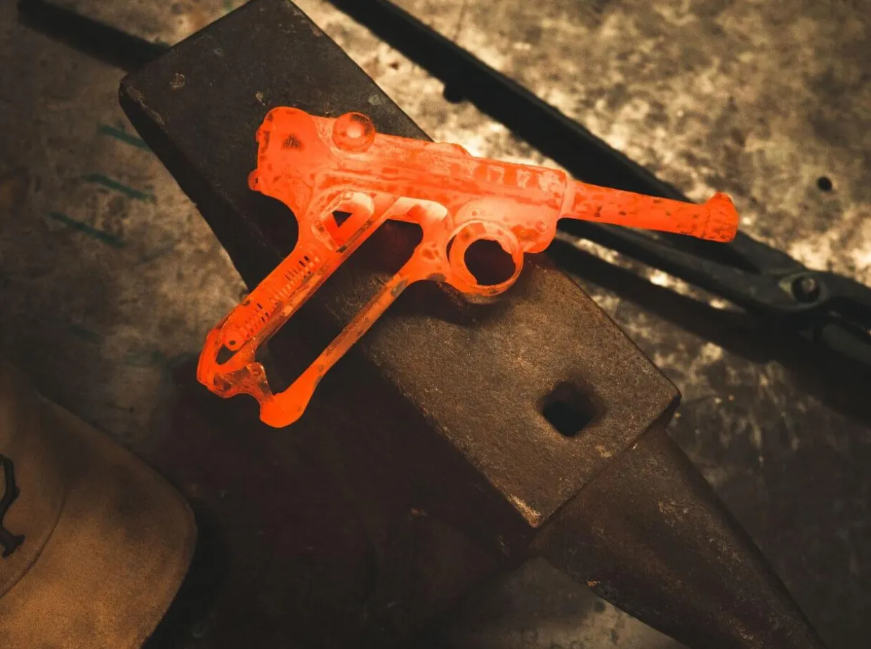 P08-Damast